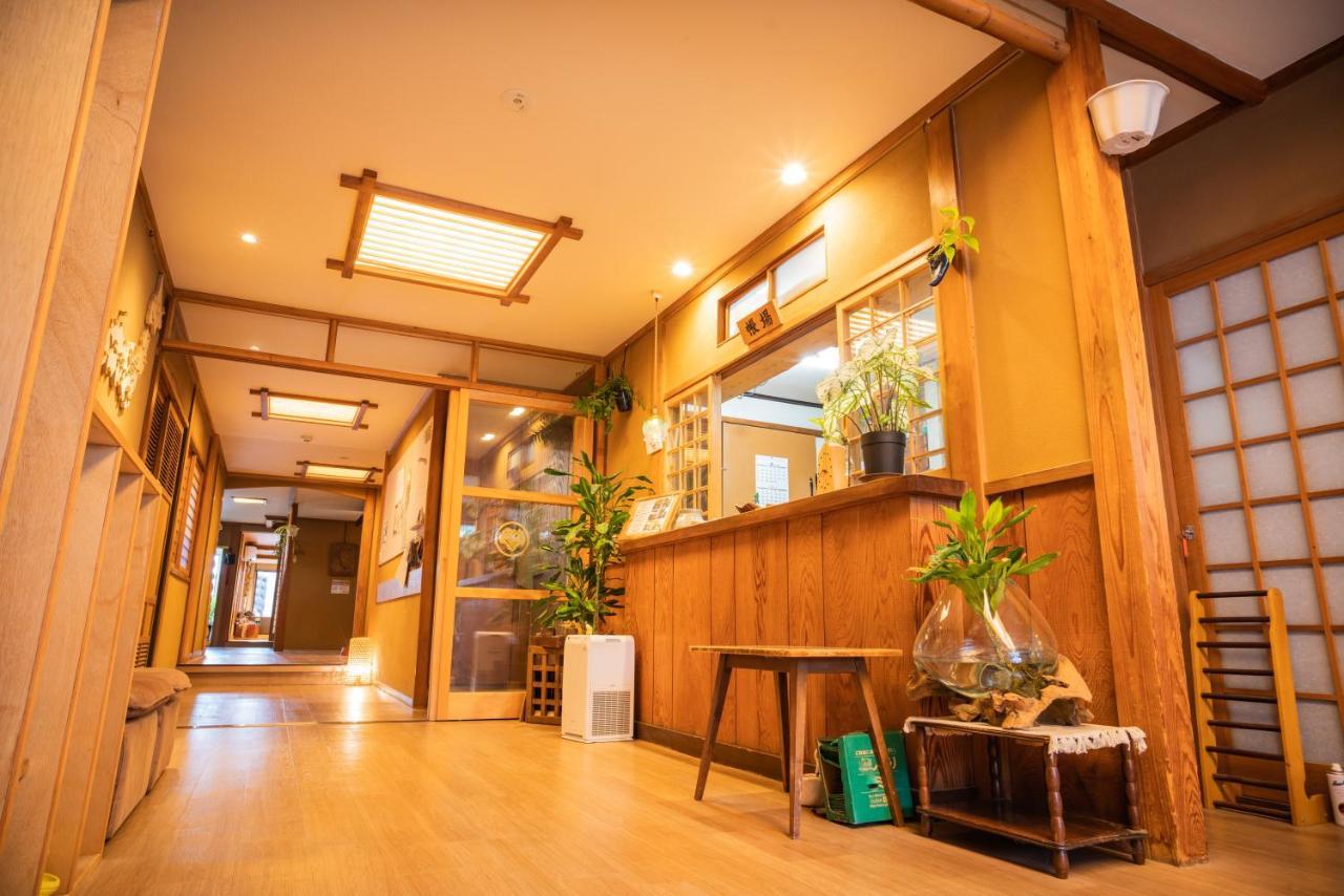 Aibiya Bed & Breakfast Yamanouchi  Exterior photo