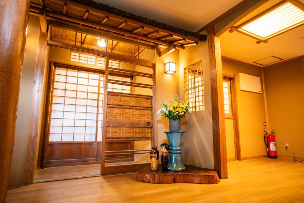 Aibiya Bed & Breakfast Yamanouchi  Exterior photo