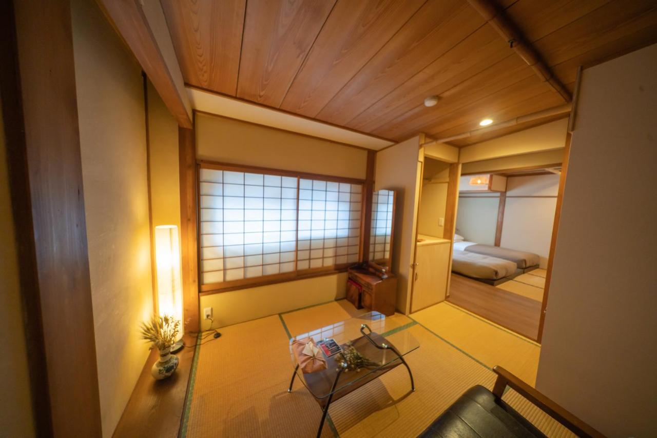 Aibiya Bed & Breakfast Yamanouchi  Exterior photo