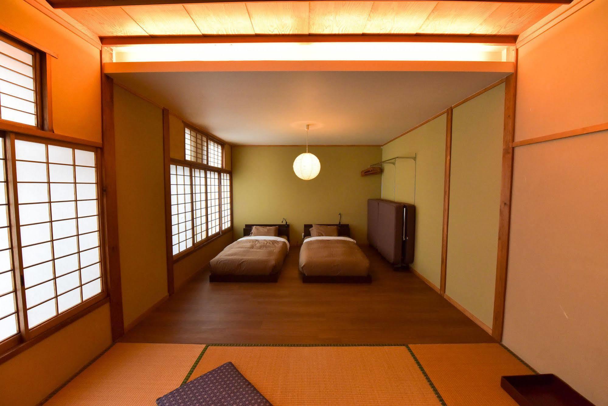 Aibiya Bed & Breakfast Yamanouchi  Exterior photo